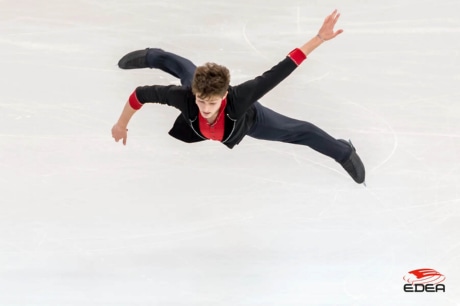 Ice Gallery Skates U.S.
